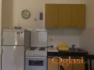 Izdaje se garsonjera - Rotkvarija